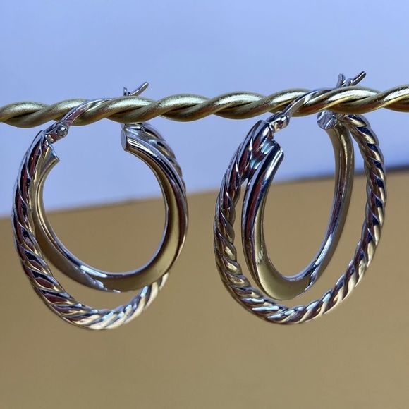 ATI 925 Sterling Oval Hoop Earrings | Twisted Rope Edge 1.5”Lever Back Earrings - Picture 1 of 7